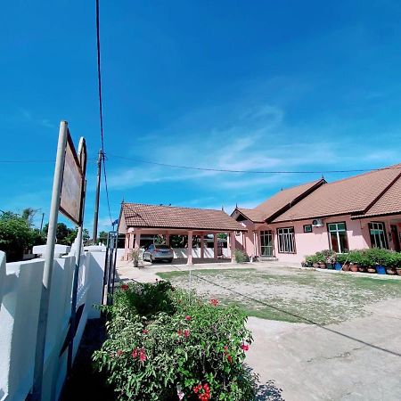Hellokitty House - Unit 1 Vila Kuala Terengganu Exterior foto