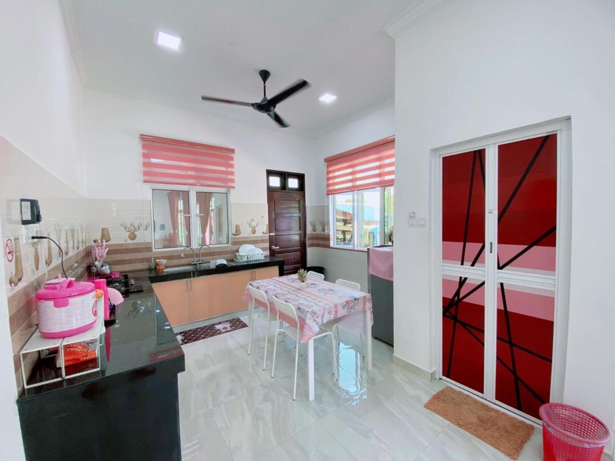 Hellokitty House - Unit 1 Vila Kuala Terengganu Exterior foto