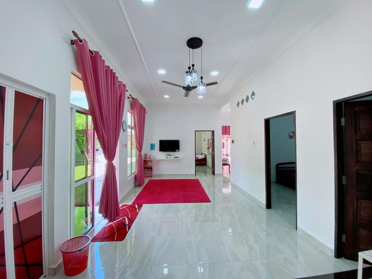 Hellokitty House - Unit 1 Vila Kuala Terengganu Exterior foto