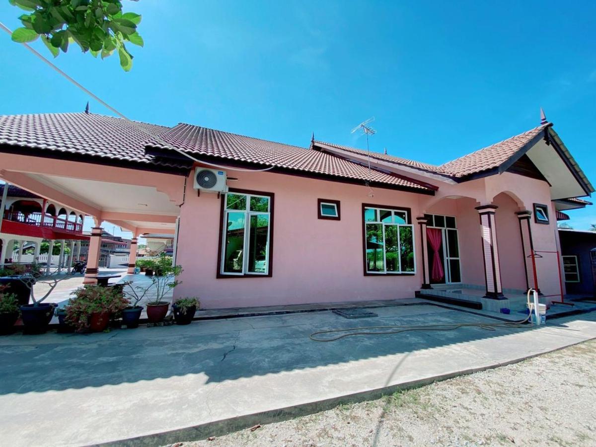 Hellokitty House - Unit 1 Vila Kuala Terengganu Exterior foto