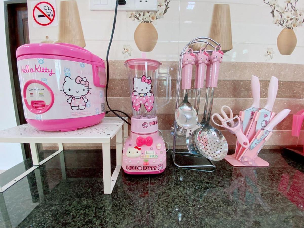Hellokitty House - Unit 1 Vila Kuala Terengganu Exterior foto