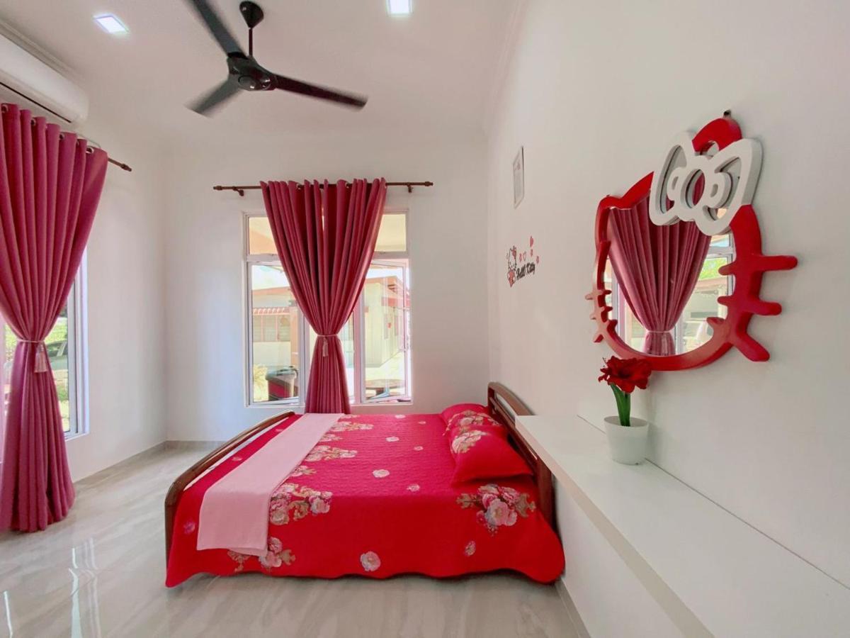 Hellokitty House - Unit 1 Vila Kuala Terengganu Exterior foto