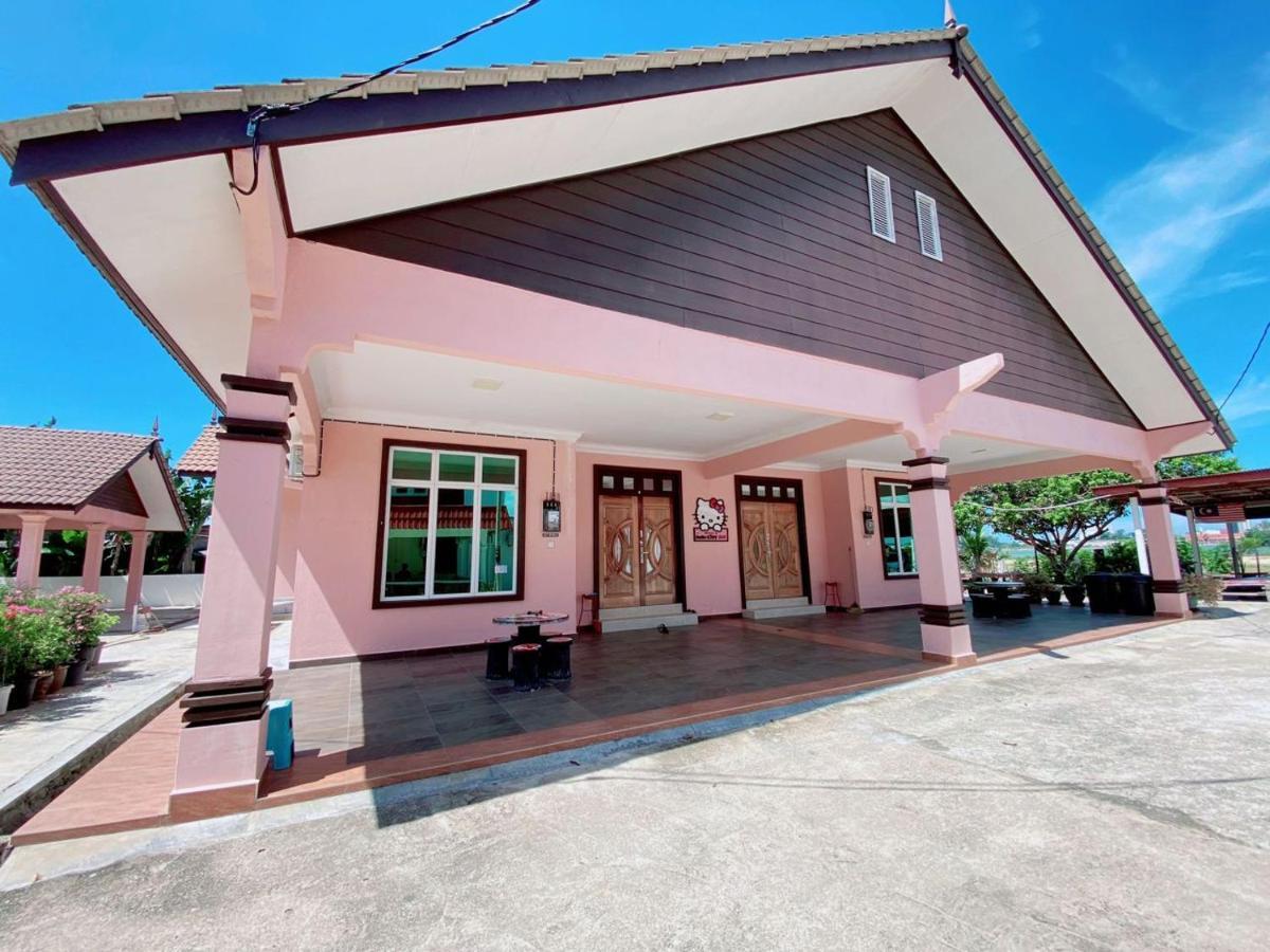 Hellokitty House - Unit 1 Vila Kuala Terengganu Exterior foto