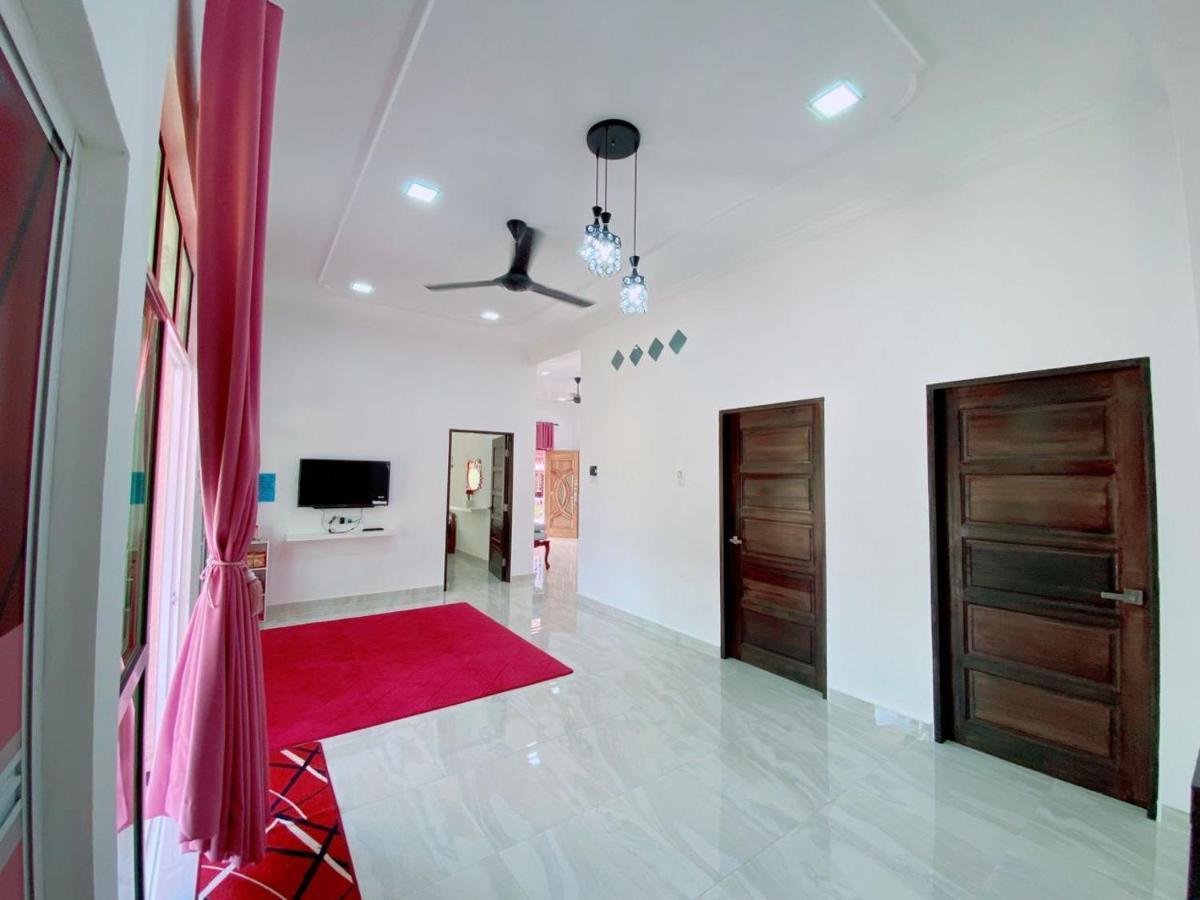 Hellokitty House - Unit 1 Vila Kuala Terengganu Exterior foto