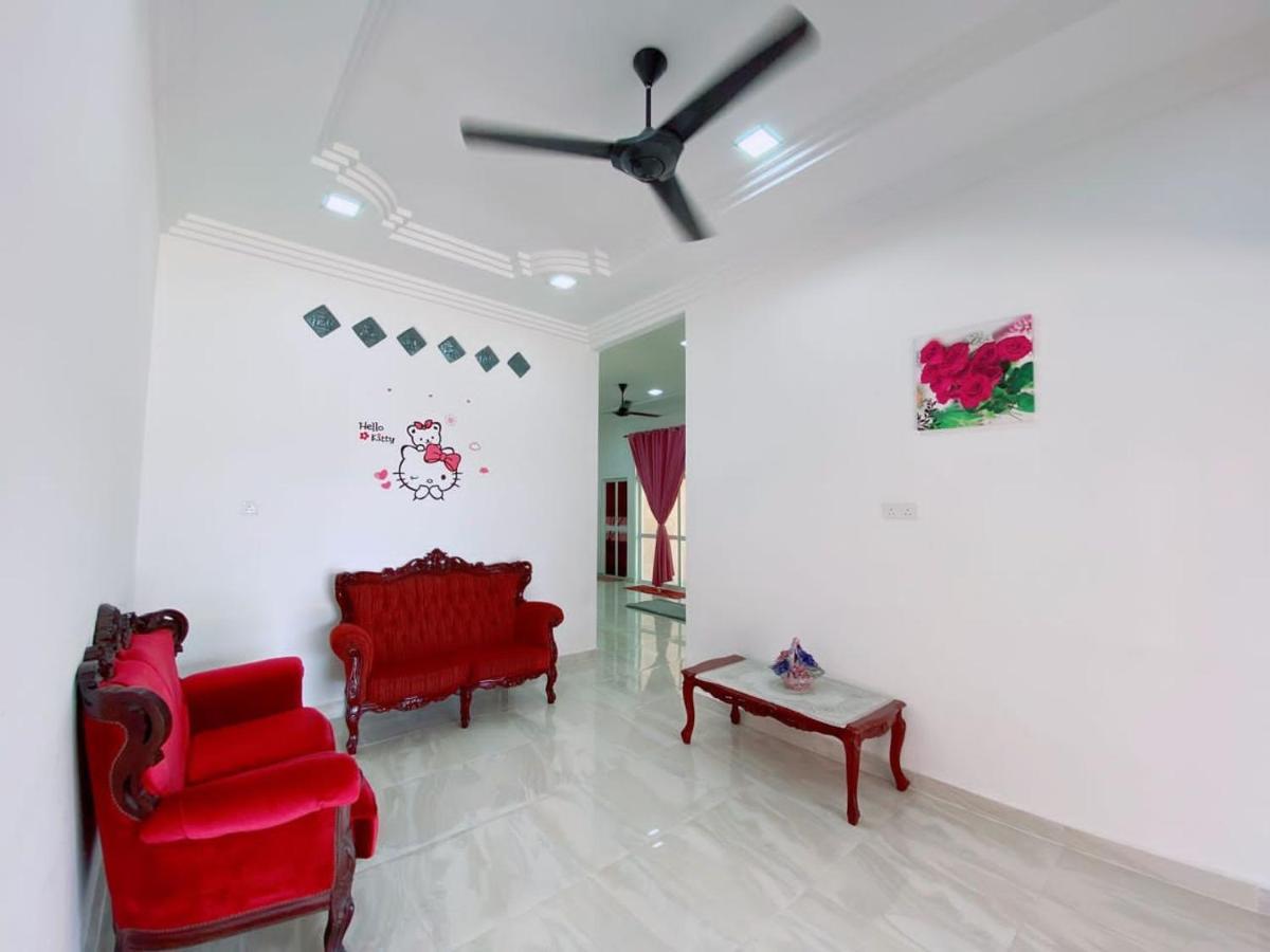 Hellokitty House - Unit 1 Vila Kuala Terengganu Exterior foto