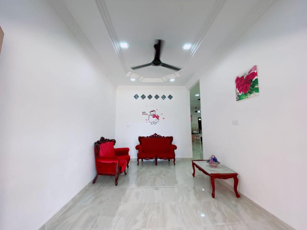 Hellokitty House - Unit 1 Vila Kuala Terengganu Exterior foto